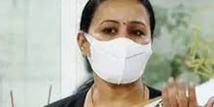 പെണ്‍കുട്ടിയെ ബസ്സില്‍ നിന്നും ഇറക്കിവിട്ട സംഭവം: അന്വേഷണത്തിന് മന്ത്രി വീണാ ജോര്‍ജ് നിര്‍ദ്ദേശം നല്‍കി