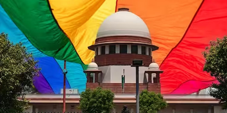 സ്വവർഗ്ഗ വിവാഹം: സുപ്രീംകോടതി വിധിക്കെതിരെ പുനഃപരിശോധനാ ഹർജി