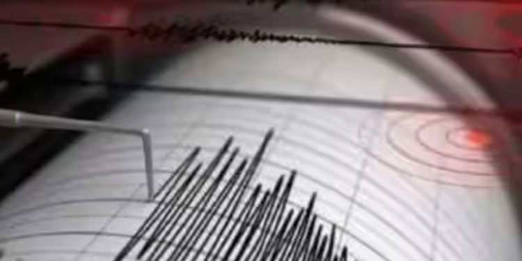 നേപ്പാളില്‍ ശക്തമായ ഭൂചലനം: 69 പേര്‍ മരിച്ചതായി റിപ്പോര്‍ട്ടുകള്‍, നിരവധിപ്പേര്‍ക്ക് പരിക്ക്