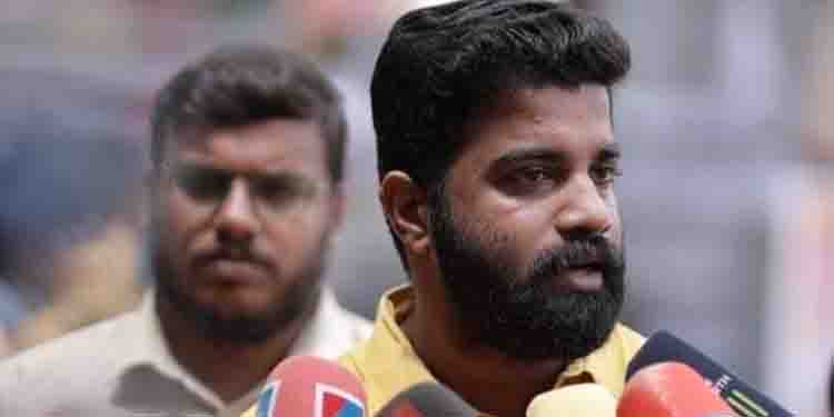 ഗവര്‍ണറെ കേരളത്തിലെ ഒരും ക്യാമ്പസിലും കയറ്റില്ല, കാവിവത്കരണം നടന്നാൽ ശക്തമായി പ്രതിഷേധിക്കും : പി എം ആ‍ർഷോ