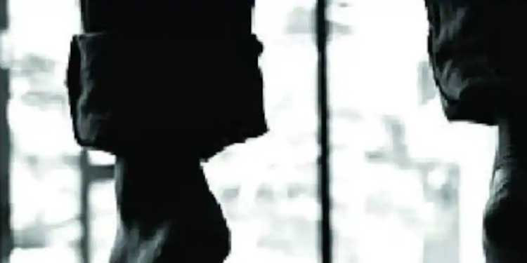 തിരുവല്ല ആരാമം ഹോട്ടലുടമ ഗിരീഷ് കുമാറിനെ തൂങ്ങി മരിച്ച നിലയിൽ കണ്ടെത്തി