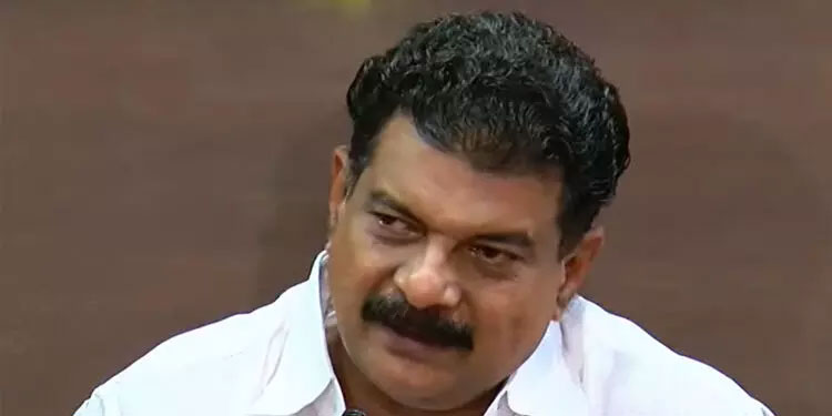 നിലമ്പൂരിൽ സമരം നടത്തുന്ന ആദിവാസികൾ മണ്ഡലത്തിൽ ഉള്ളവരല്ലെന്ന് പി.വി. അൻവർ