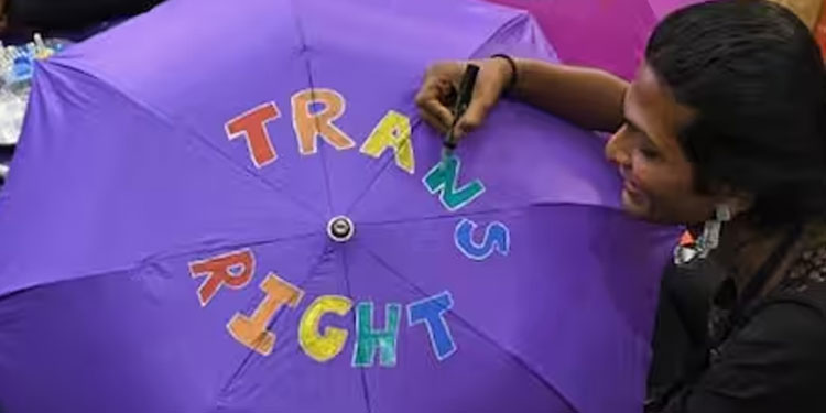 സർവകലാശാലകളിൽ ട്രാൻസ്‍ജെൻഡർ വിദ്യാർത്ഥികൾക്ക് സൗജന്യ വിദ്യാഭ്യാസം, തീരുമാനവുമായി മഹാരാഷ്ട്ര