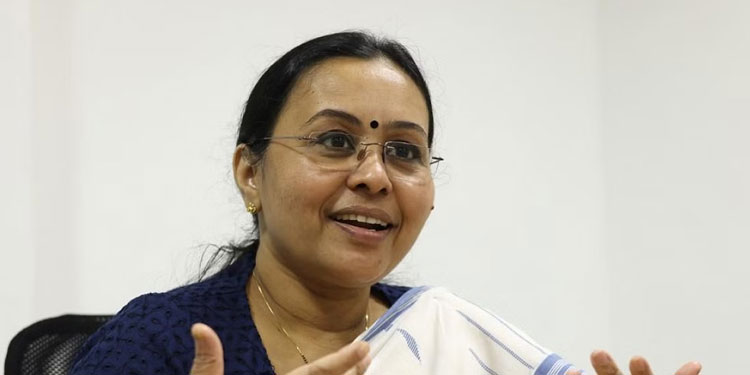 തൃശൂര്‍ മെഡിക്കല്‍ കോളേജിലും സ്പൈന്‍ സ്‌കോളിയോസിസ് സര്‍ജറി; ആദ്യ ശസ്‌ത്രക്രിയ വിജയം: മന്ത്രി വീണാ ജോർജ്‌