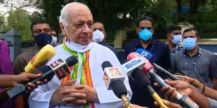 ‘അയോധ്യ രാമക്ഷേത്ര ചടങ്ങിലേക്കുള്ള ക്ഷണം സ്വീകരിക്കണോ വേണ്ടയോ എന്ന് അവരവരാണ് തീരുമാനിക്കേണ്ടത്’; ​ഗവർണർ
