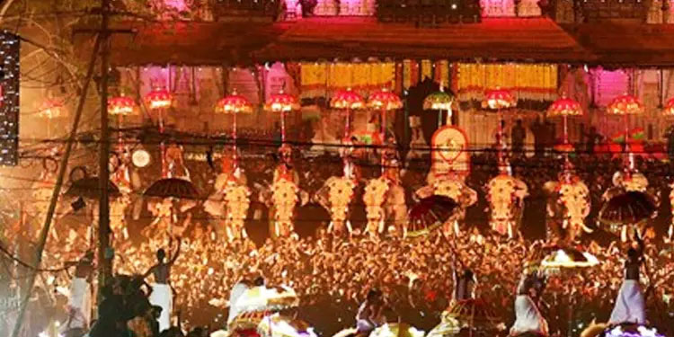 തൃശ്ശൂര്‍ പൂരം: നിലവിലുള്ള ധാരണ പ്രകാരം പൂരം നടത്തണം – മുഖ്യമന്ത്രി