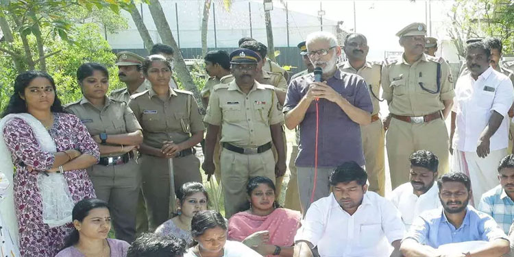 ഭരണ സ്വാധീനത്തിലുള്ള കയ്യേറ്റമാണ് ആധുനിക കമ്മ്യൂണിസ്റ്റുകളുടെ രീതി -സി.ആർ. നീലകണ്ഠൻ