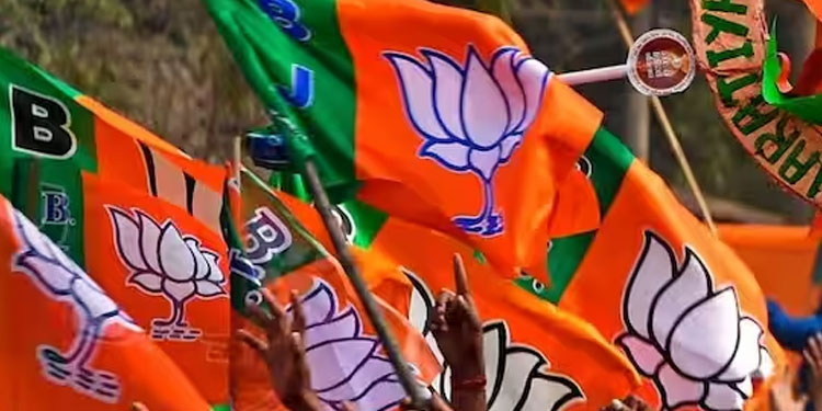 ബിജെപിക്കുള്ളിലും റിസോർട്ട് രാഷ്ട്രീയം; ‘അഞ്ച് എംഎല്‍എമാരെ മാറ്റി’, മുൻ എംഎല്‍എയുടെ വെളിപ്പെടുത്തൽ പുറത്ത്