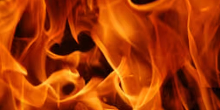 ദുബൈയില്‍ കെട്ടിടത്തില്‍ തീപിടിത്തം; ഒരാള്‍ മരിച്ചു