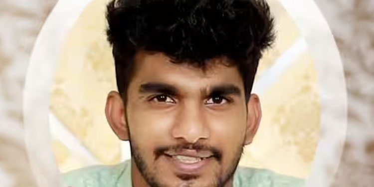 മിനിബസും ബൈക്കും കൂട്ടിയിടിച്ചു, പരിക്കേറ്റ യുവാവ് ചികിത്സയിലിരിക്കെ മരിച്ചു