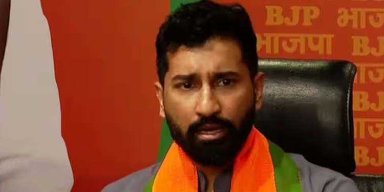 മുഖ്യമന്ത്രിമാരെ തീരുമാനിക്കുന്നതിന് പാർട്ടിക്കുള്ളിൽ പ്രശ്നമില്ല , ഉണ്ടെന്നത് മാധ്യമ സൃഷ്ടി : അനിൽ ആൻ്റണി