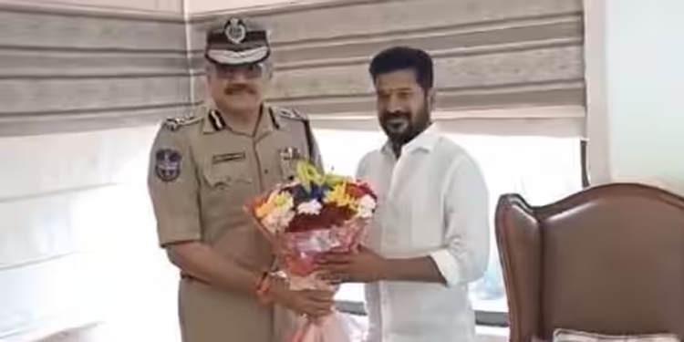 തെലങ്കാന ഡിജിപിയെ സസ്പെന്‍ഡ് ചെയ്ത് തെരഞ്ഞെടുപ്പ് കമ്മീഷന്‍