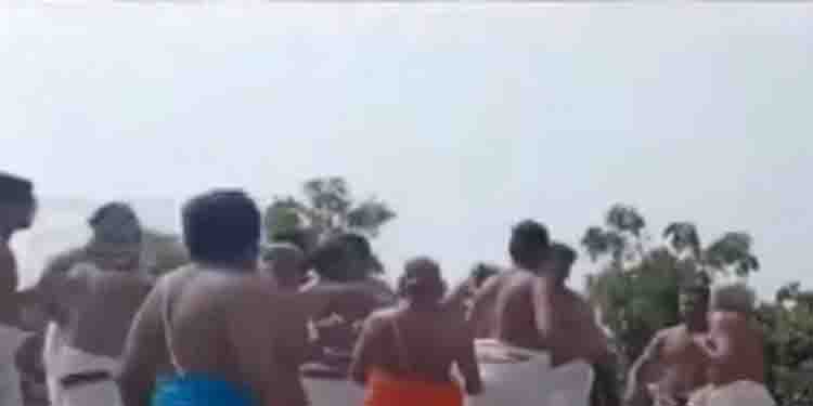 ശ്ലോകം ചൊല്ലുന്നതിൽ തർക്കം; കാഞ്ചീപുരത്ത് ബ്രാഹ്മണ വിഭാ​ഗങ്ങൾ തമ്മിൽ കയ്യാങ്കളി