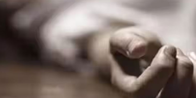 തിരുവനന്തപുരത്ത് 12 വയസുകാരന്‍ തൂങ്ങി മരിച്ച നിലയില്‍; ക്ലാസില്‍ പോകാത്തതിന് അമ്മ ശാസിച്ചത് കൊണ്ടെന്ന് സംശയം