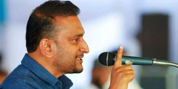രാഹുലിന്‍റെ അറസ്റ്റ് പിണറായിയുടെ യുദ്ധപ്രഖ്യാപനമെന്ന് പി.കെ. ഫിറോസ്