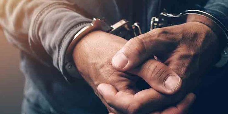 യുപിയില്‍ പശുവിനെ കൊന്ന് ഇറച്ചിയാക്കി ഗോരക്ഷാ സേന ജില്ലാ മേധാവി; കേസെടുത്ത് പൊലീസ്‌