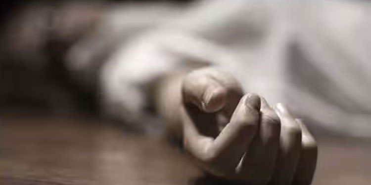 സ്കൂളിന്‍റെ മുകളില്‍ നിന്ന് താഴേക്ക് വീണ് വിദ്യാര്‍ത്ഥി മരിച്ചു; സംഭവത്തില്‍ ദുരൂഹത, അന്വേഷണം ആരംഭിച്ചു