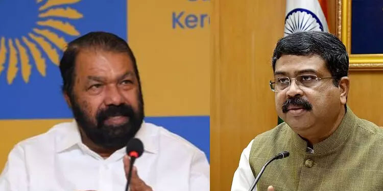 പാഠപുസ്തകങ്ങളിൽ ഇന്ത്യ ‘ഭാരത്’ ആക്കുന്നതിനെതിരെ കേന്ദ്ര വിദ്യാഭ്യാസ മന്ത്രിക്ക് കത്തെഴുതി വി. ശിവൻകുട്ടി