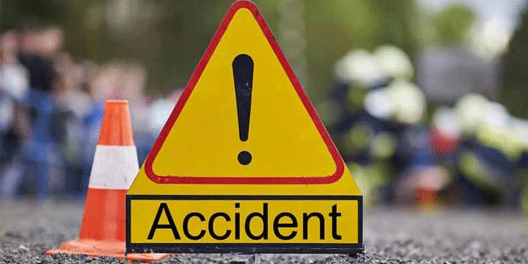 നോയ്ഡയിൽ കാറിന് തീപിടിച്ച് യാത്രക്കാരൻ മരിച്ചു