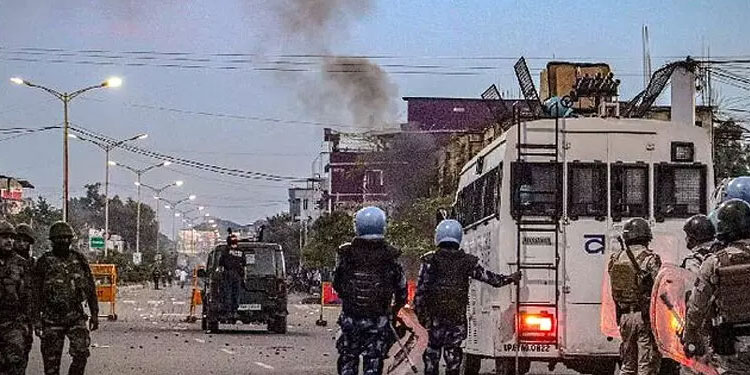 മണിപ്പൂരിൽ സുരക്ഷസേനയും തീവ്രവാദികളെന്ന് സംശയിക്കുന്നവരും തമ്മിൽ വീണ്ടും വെടിവെപ്പ്