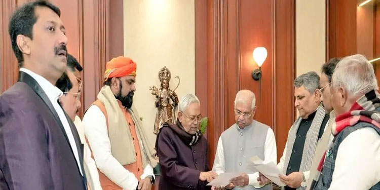 ബിഹാറിൽ വീണ്ടും എൻഡിഎ: രണ്ട് ഉപമുഖ്യമന്ത്രിമാർ, സത്യപ്രതിജ്ഞ വൈകിട്ട്