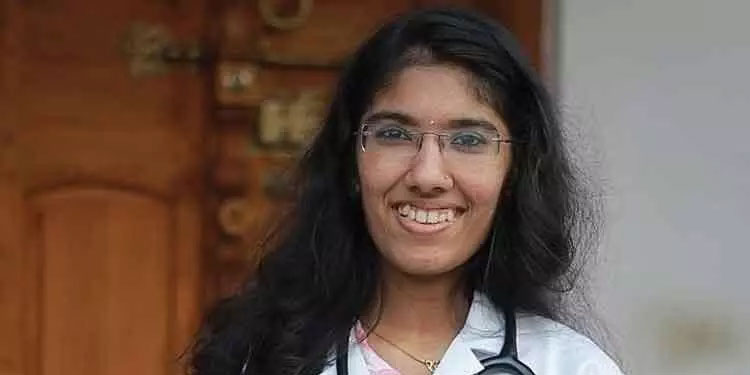 ‘രോഗത്തോടു മല്ലിട്ട് ചക്രക്കസേരയിലിരുന്നൊരു എം.ബി.ബി.എസ്’