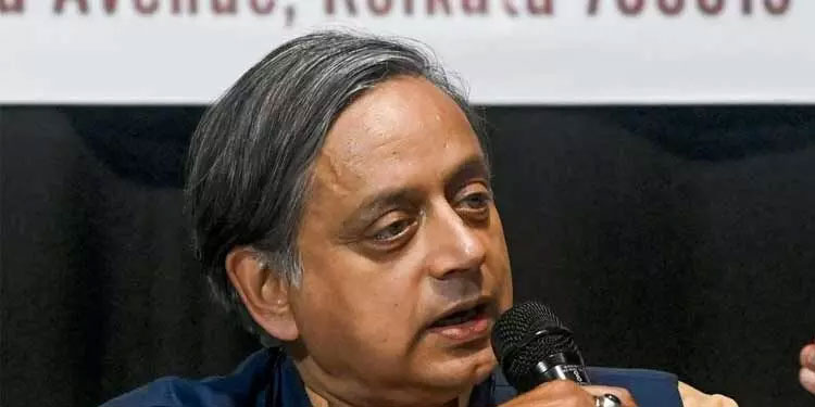 നിതീഷ് കുമാർ ​’സ്നോളിഗോസ്റ്റർ’; ‘പുതിയ’ ഇംഗ്ലീഷ് വാക്കുമായി വീണ്ടും ശശി തരൂർ