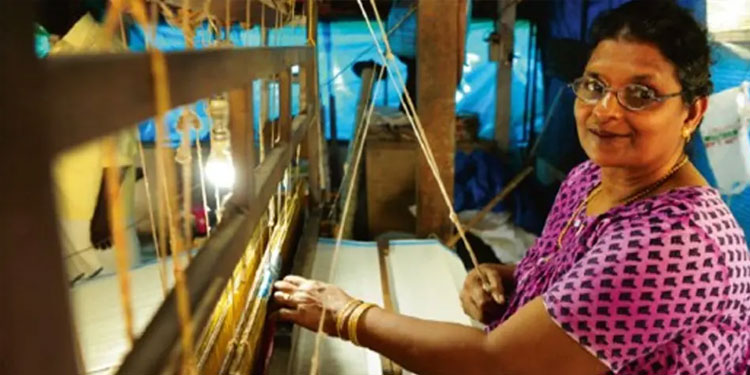 സൗജന്യ സ്‌കൂൾ യൂണിഫോം: നെയ്‌ത്ത്‌ തൊഴിലാളികൾക്ക്‌ 20 കോടി അനുവദിച്ചു
