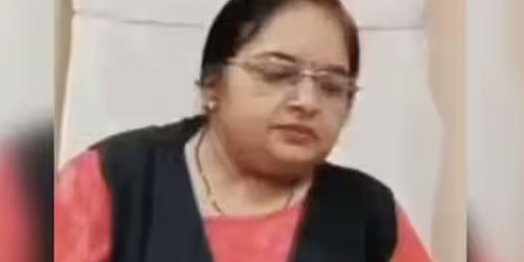 വനിതാ മജിസ്ട്രേറ്റിനെ ആശുപത്രിയിലെത്തിച്ചത് മരിച്ചനിലയിൽ, ദുരൂഹതയില്ലെന്ന് ഭർത്താവ്; നിർണായക തെളിവ് കണ്ടെത്തി
