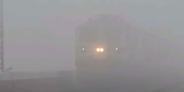 അതിശൈത്യം: ഡൽഹിയിൽ 11 ട്രെയിനുകൾ വൈകി