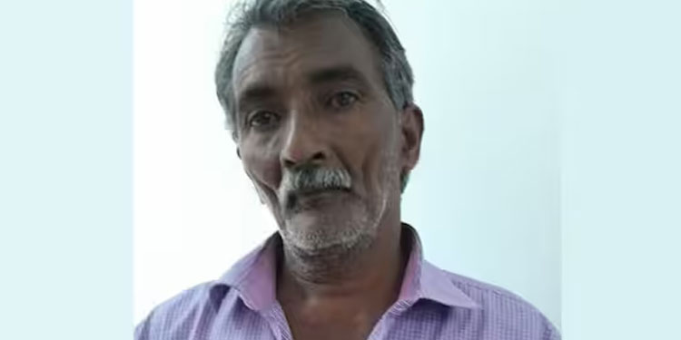 വീട്ടിൽ പാല് വാങ്ങാൻ വന്ന പെൺകുട്ടിയെ അകത്ത് കൊണ്ടുപോകും, പീഡന ശേഷം മിഠായിയും പണവും നൽകും, 32 വര്‍ഷം കഠിനതടവ്