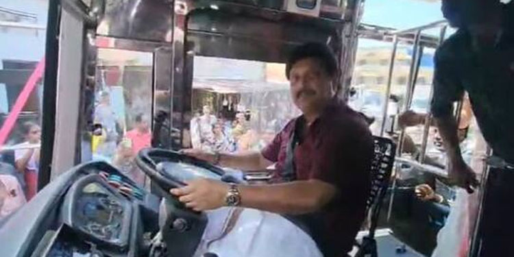 ഒടുവിൽ ​ഗണേഷ് കുമാറിനും സമ്മതിക്കേണ്ടി വന്നു, ഇലക്ട്രിക് ബസുകൾ വന്ന ശേഷം ഇക്കാര്യത്തിൽ കുറവ് സംഭവിച്ചു