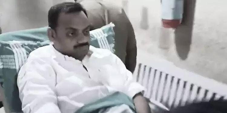 ആരോഗ്യനില വഷളായി: ഡീൻ കുര്യാക്കോസിനെ ആശുപത്രിയിലേക്ക്​ മാറ്റി