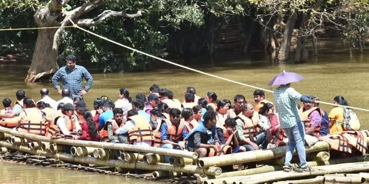 ‘വയനാട്ടിലെ ഇക്കോ ടൂറിസം കേന്ദ്രങ്ങൾ വേനൽ കഴിയുന്നതുവരെ അടച്ചിടണം’