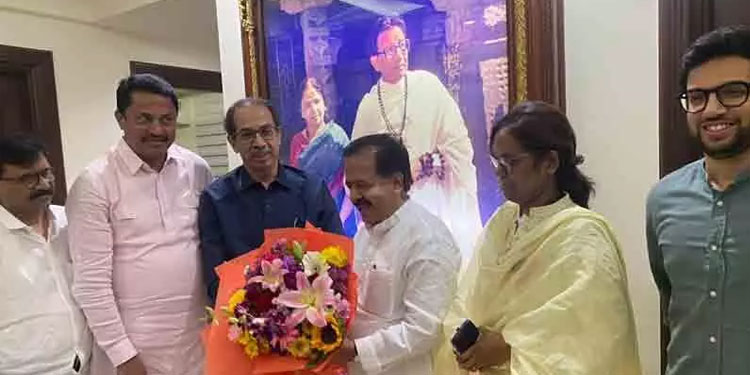 രമേശ് ചെന്നിത്തല ഉദ്ധവ് താക്ക​െറയുമായി കൂടിക്കാഴ്ച നടത്തി