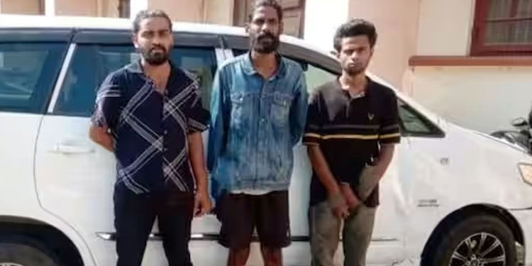 കുതിരാനിൽ ഇന്നോവ കണ്ട് സംശയം, കൈകാണിച്ചും നിര്‍ത്തിയില്ല, 30 കിലോമീറ്റര്‍ ചേസിങ്, പിടിച്ചപ്പോൾ മൂന്നും അകത്ത്