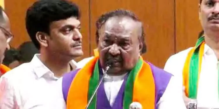 ഇന്ത്യയെ വിഭജിക്കാൻ ശ്രമിക്കുന്ന രണ്ട് കോൺഗ്രസ് നേതാക്കളെ വധിക്കാൻ നിയമം കൊണ്ടുവരണമെന്ന് ബി.ജെ.പി നേതാവ്