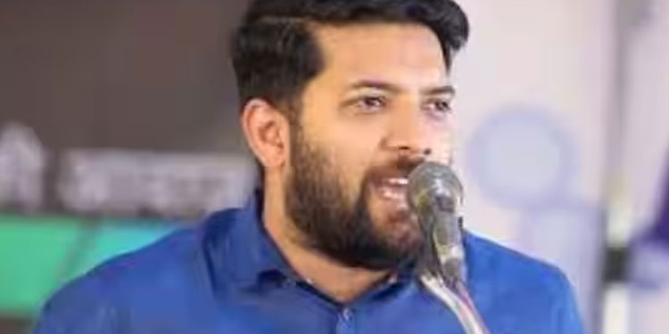 മരപ്പട്ടി മൂത്രമൊഴിക്കുന്നത് തടയൽ മാത്രമാണോ അഡ്മിനിസ്ട്രേഷൻ? സര്‍ക്കാരിന്‍റേത് പ്രതികാരമെന്ന് ഷാഫി