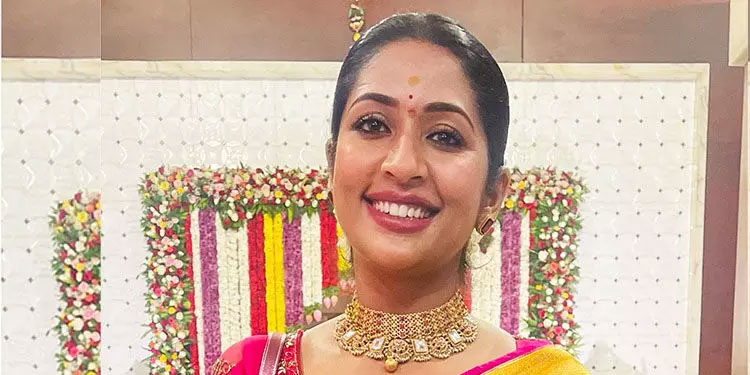 കലാലയങ്ങളിൽ നിരവധി ജീവനുകൾ‍ നഷ്ടമാകുന്നു, മക്കളെ അയക്കുന്നത് വലിയ പ്രതീക്ഷയോടെ; ആശങ്കയുമായി നവ്യ നായർ
