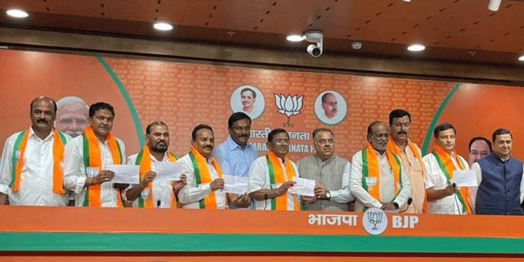 തെലങ്കാനയിലെ നാല് ബി.ആർ എസ് നേതാക്കളും കോൺഗ്രസ് നേതാവും ബി.ജെ.പിയിൽ