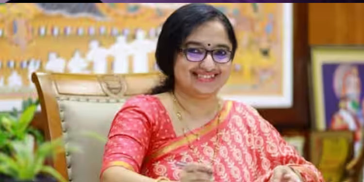 തിളക്കം കേരളത്തിന് പുറത്തും, അവര്‍ നവകേരള വക്താക്കൾ; ദിവ്യ എസ് അയ്യരുടെ വാക്കുകൾ ഹരിതകര്‍മ്മ സേനയെ കുറിച്ച്