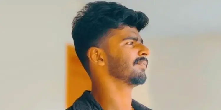 മലയാറ്റൂർ തീർത്ഥാടക സംഘത്തിലേക്ക്‌ വാൻ പാഞ്ഞുകയറി; യുവാവ്‌ മരിച്ചു