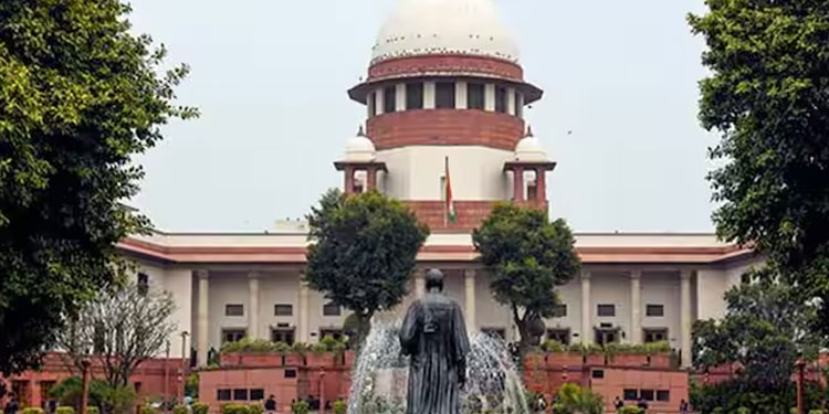 പൗരത്വ നിയമ ഭേദഗതിയിൽ നിർണായകം, ലീഗും സിപിഎമ്മും നൽകിയതടക്കം 236 ഹർജികൾ ഇന്ന് സുപ്രീംകോടതിയില്‍