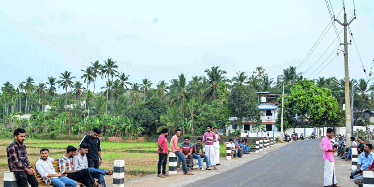 സൗഹൃദ കൂട്ടായ്മകള്‍ സജീവമാക്കി പള്ളിമുക്കിന്റെ സ്വന്തം ജനകീയോദ്യാനം