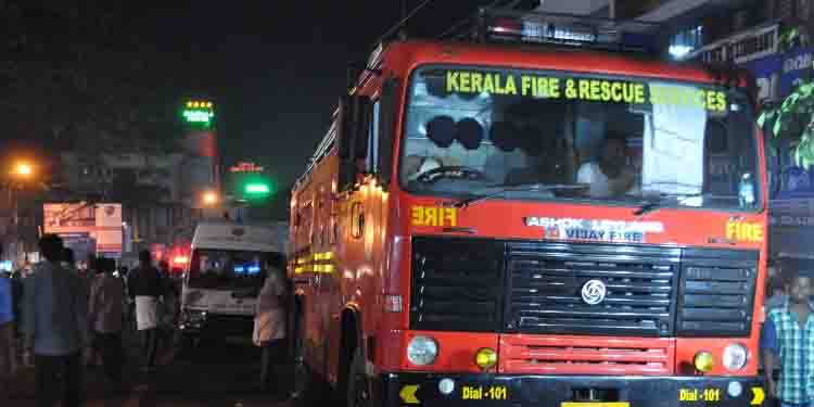 വീടിന് തീപിടിച്ച് വയോധികയ്ക്ക് ഗുരുതരമായി പൊള്ളലേറ്റു