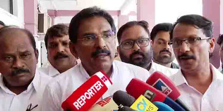 വോട്ടിംഗ് മെഷീനിൽ താമര ചിഹ്നത്തിന് വലിപ്പം കൂടുതൽ; പരാതിയുമായി ആന്റോ ആൻറണി