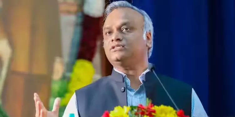 ബി.ജെ.പിക്ക് 200 സീറ്റ് പോലും കിട്ടില്ലെന്നാണ് ആർ.എസ്.എസ് സർവേ -പ്രിയങ്ക് ഖാർഗെ