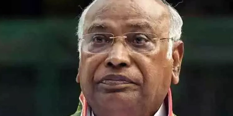 അമിത്ഷാ അഴിമതിക്കാരെ അലക്കിവെളുപ്പിക്കുന്ന അലക്കുകല്ല്; ബി.ജെ.പി ഇന്ത്യയിലെ ജനാധിപത്യം അവസാനിപ്പിക്കും, തെരഞ്ഞെടുപ്പുകൾ ഇല്ലാതാകും -മല്ലികാർജുൻ ഖാർഗെ