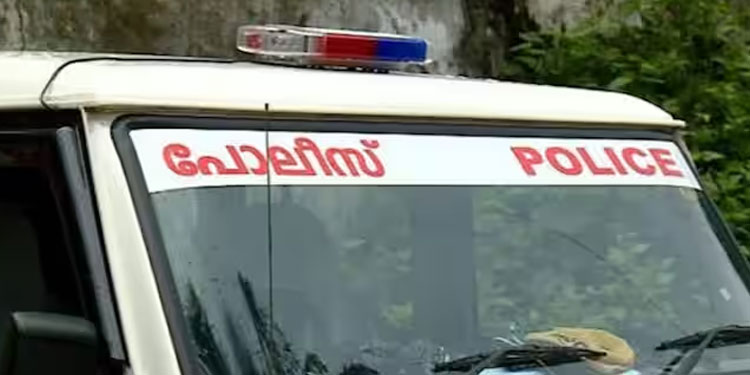 വീടിന്റെ വാതിൽ തകര്‍ത്ത് മോഷണം; രക്ഷപ്പെട്ടത് അതേ വീട്ടിലെ സ്‌കൂട്ടറുമായി, പോകും വഴി നാല് വീടുകളിലും മോഷണശ്രമം