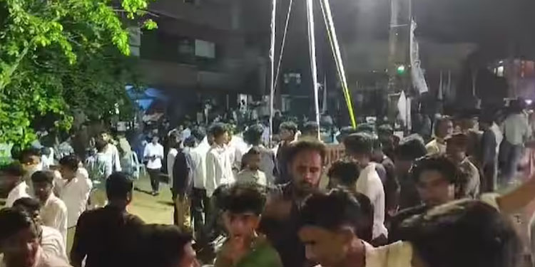 ലീഗ് പതാക ഒഴിവാക്കിയ പരിഹാസത്തിനിടയിൽ ഏറ്റുമുട്ടലും; ആയുധമാക്കി ഇടതുമുന്നണി, ചെറിയ പ്രശ്നമെന്ന് യുഡിഎഫ്